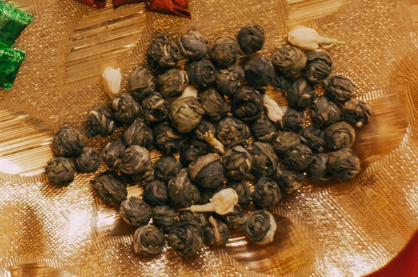 Dragon Pearl Jasmine Tea | 龍珠茉莉花茶