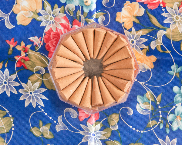 Sandalwood Cone Incense | 檀香粒